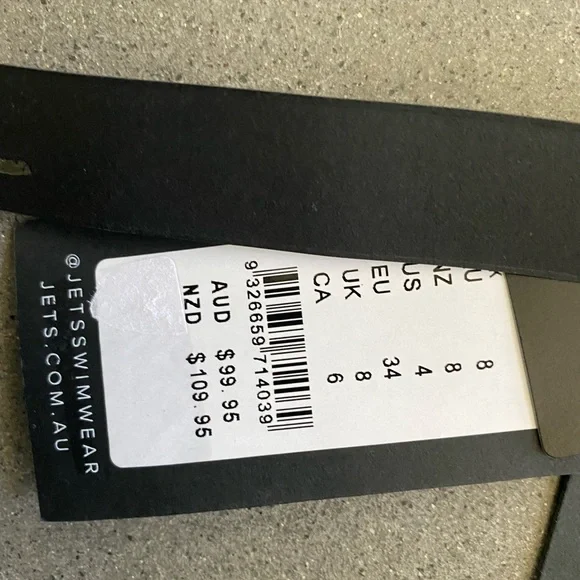 ⬇️NEW PRICE⬇️JETS SWIMWEAR TIMELESS 2 PIECE.  NWT - Picture 9 of 11